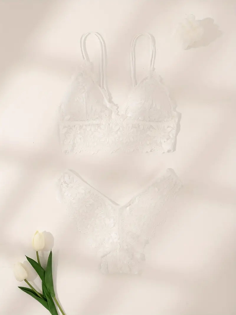 Comfortable Women's Lingerie Set with Front Bow Detail and Halter Strap, Bra and Panty - European and American Style