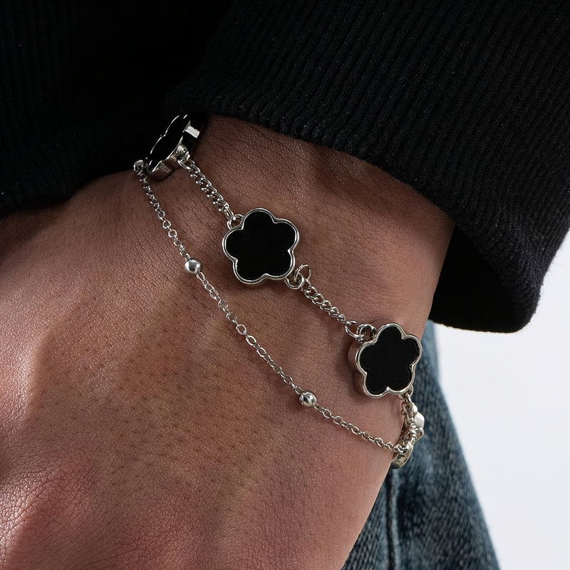 Simple and Stylish Men's Bracelet with Clover Charm for Daily Wear - Birthday Gift, Random Number of Beads