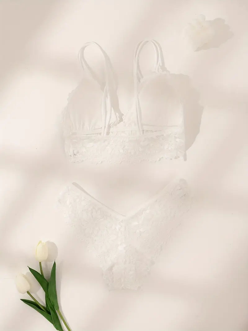 Comfortable Women's Lingerie Set with Front Bow Detail and Halter Strap, Bra and Panty - European and American Style