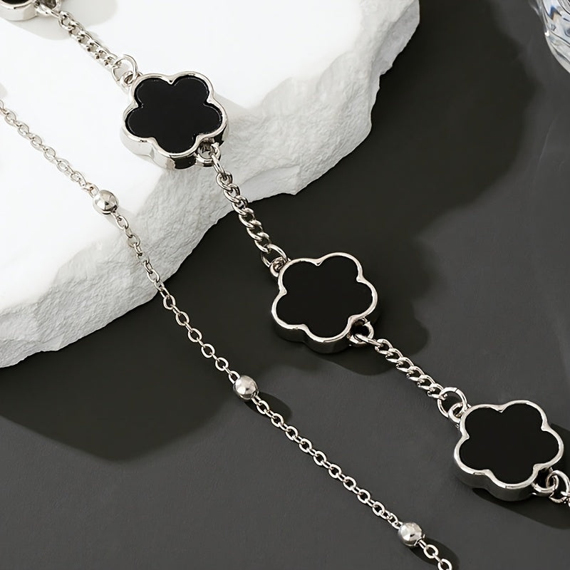Simple and Stylish Men's Bracelet with Clover Charm for Daily Wear - Birthday Gift, Random Number of Beads